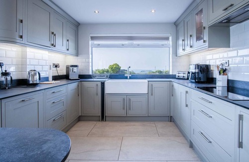 Rhossili House | Channel View – 3 Bedroom House - Rhossili Bay