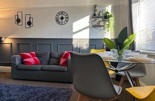 Hull Apartment | Chanterlands House