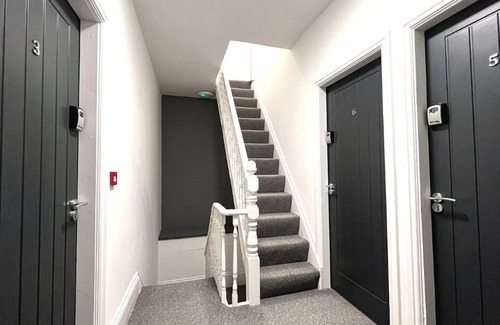 Grimsby House | Chantry Suites Double Room in DN31