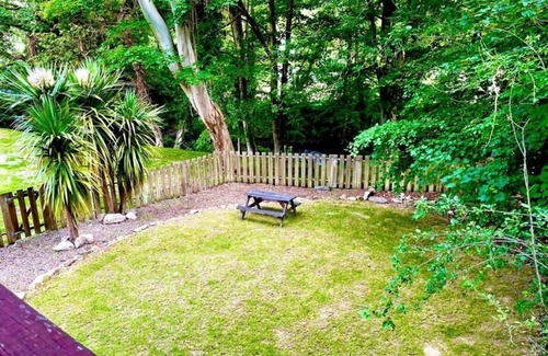 Stenalees House | Chapel Barn, near Camel Trail, Bodmin - sleeps 4 guests+parking+doggie