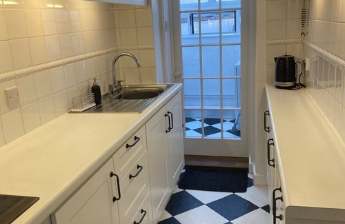Dartmouth Cottage | Character cottage with stunning views, sleeps 4, 1 dog. AONB on SW coast path