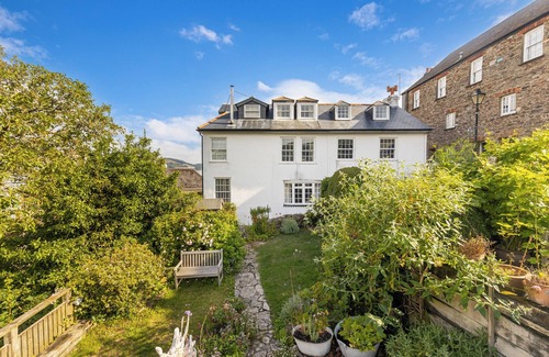 Dartmouth Cottage | Character cottage with stunning views, sleeps 4, 1 dog. AONB on SW coast path