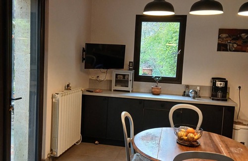 Quartier des Espesses Villa | Character house near the center on a very quiet 2000 m2 wooded lot