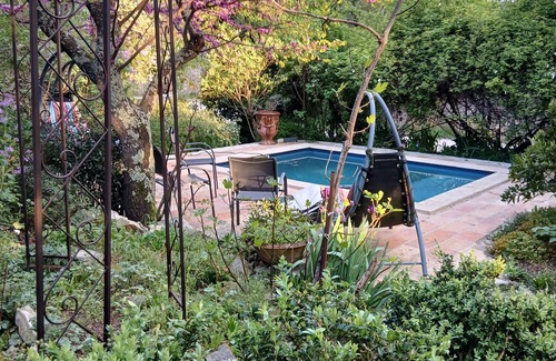 Quartier des Espesses Villa | Character house near the center on a very quiet 2000 m2 wooded lot