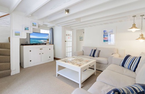 Brixham Cottage | Characterful 2 Bed Cottage in the Brixham Harbour Bowl Mins From The Waters Edge