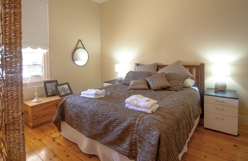 Mathoura House | Charleston House - Conversion of the charming Mathoura Pub in a group