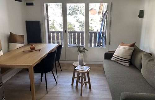 Les Praz-de-Chamonix Apartment | Charmant Appartement Rénové de 28m2 Chamonix /Les Praz de 4/6 Couchages