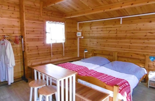 La Rouquette Ski Chalet | Charmant chalet en bois équipé confortablement