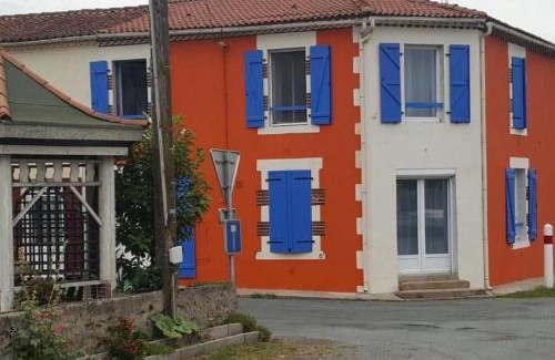 Saint-Andre-Goule-d'Oie Apartment | Charmant gîte à Saint-André-Goule-d'Oie proche Puy du Fou - FR-1-426-570