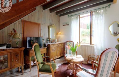 Bussieres House | Charmant gîte avec jardin, WiFi, animaux admis - FR-1-496-90