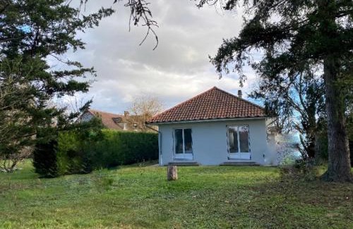 Brout-Vernet House | Charmant pavillon rénové avec jardin et climatisation - FR-1-489-417