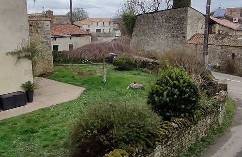 La Creche House | Charmant Petit Logement à la Campagne