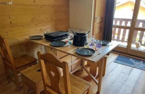 Valloire Apartment | Charmant Studio Cabine 4 Pers, Centre de Valloire, Proche Télécom./Commodités, Casier à Skis/Balcon - FR-1-263-535
