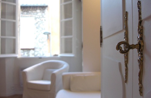 Antibes City Centre Apartment | Charmant Studio Le Pescadou Antibes