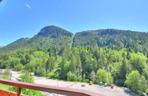 Morzine Apartment | Charmant studio rénové avec mezzanine, balcon et parking au pied du téléphérique de Nyon - FR-1-524-86