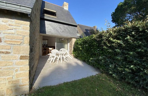 Carnac Apartment | Charmant T2 avec terrasse à 150m plages, Carnac - 2 pers, TV, parking, proche commerces - FR-1-377-17