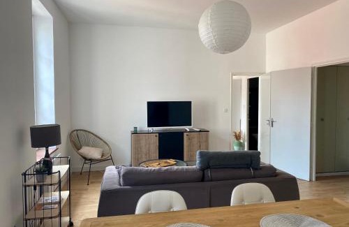 Lezignan-Corbieres Apartment | Charmant T2 de 48m2 au cœur du village de Lézignan-Corbieres