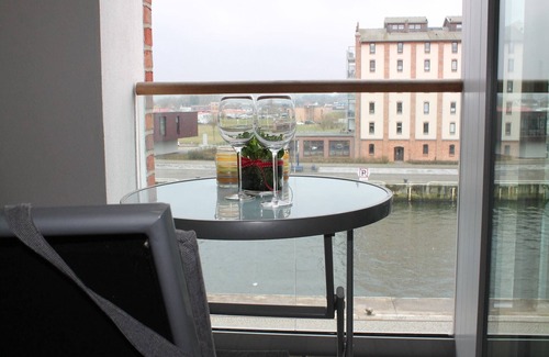 Wismar Apartment | Charmante Ferienwohnung in Wismar am Hafen