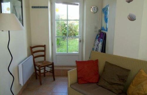 Locmaria House | Charmante maison près sentier côtier, plage à 500m, Wi-Fi, animaux OK, terrasse, 2 pers - FR-1-418-252