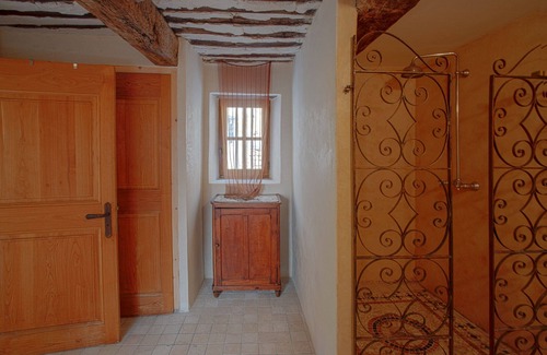 Saint-Trinit House | Charmante petite maison de village, charming village little house