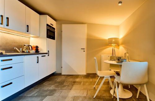 Pradl Apartment | Charmante Wohnung für 2 Personen in Zentrumsnähe x angenehm kühl im Sommer x Parkplatz x coworking-Arbeitsplätze im Haus