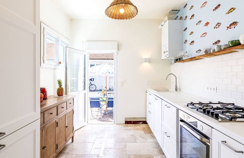 Le Croisic House | Charme de la Plage de Port Lin by Interhome