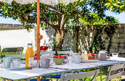 Le Croisic House | Charme de la Plage de Port Lin by Interhome