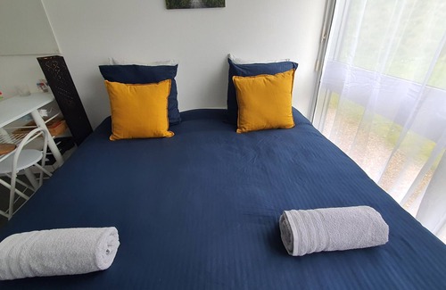 Le Chesnay Apartment | Charme et Bien-être à 10 Minutes du Château de Versailles