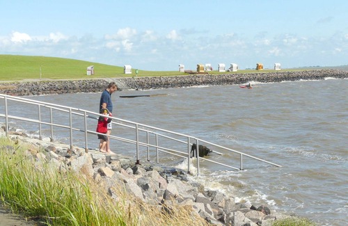 Vollerwiek Apartment | Charmente this holiday mill dike - Charming Cottage on mill dike