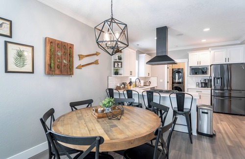 West Eugene House | Charmer Downtown 3BR Home w Free Parking near UofO