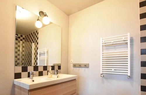 Kroepelin Apartment | Charming Apartment in Detershagen with Private Terrace