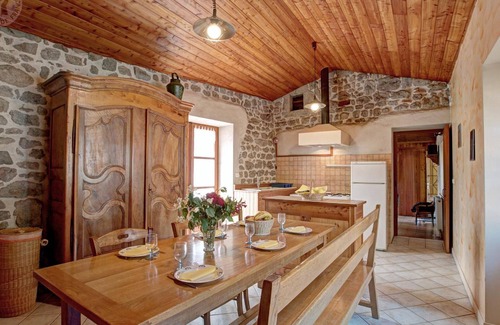 Essertines-en-Chatelneuf Cottage | Charming Cottage with Terrace near Montbrison – Pet Friendly, Free Wi-Fi & Parking