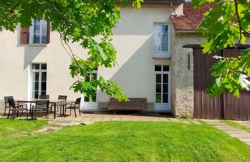 La Neuville-sur-Essonne Cottage | Charming Family Home with Garden and Ping-Pong, Near Castles and Hiking Trails