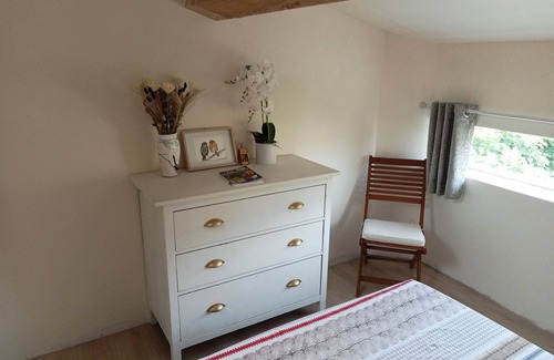 Villeneuve-les-Montreal Other | Charming gite for 06 to 15 people with private pool