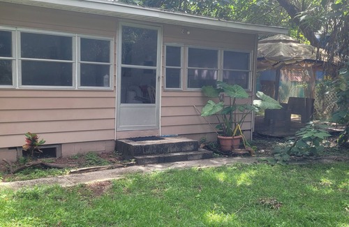Elfers House | Charming 1-bedroom house with WiFi and AC in fabulous New Port Richey