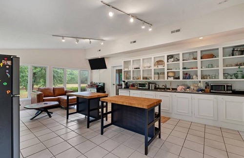 Southern Pines House | Charming 1-bedroom room with private bath in Southern Pines with WiFi and AC