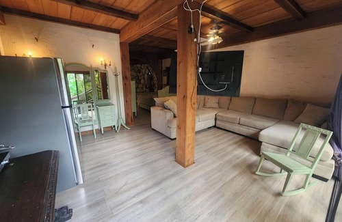 Historic Seaport Apartment | Charming 1-bedroom/1-bath apartment in historical home with pool in Key West, FL