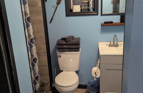 Dandridge Apartment | Charming 1-bedroom apartment in wonderful Dandridge