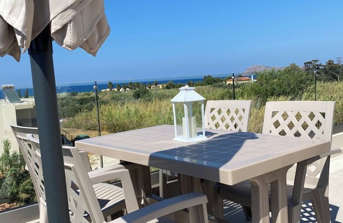 Gerani Apartment | Charming 1-bedroom apartment in fabulous Gerani with panoramic sea view