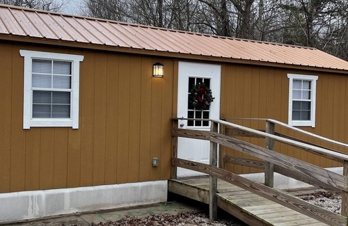Woodbine Cottage | Charming 1-bedroom cottage in delightful Corbin with AC
