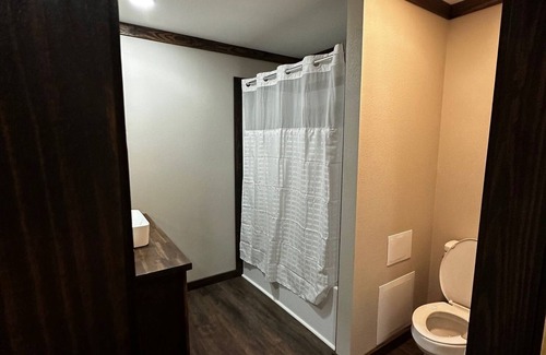 Timpson Hotel | Charming 1-bedroom hotel with WiFi and AC in wonderful Timpson