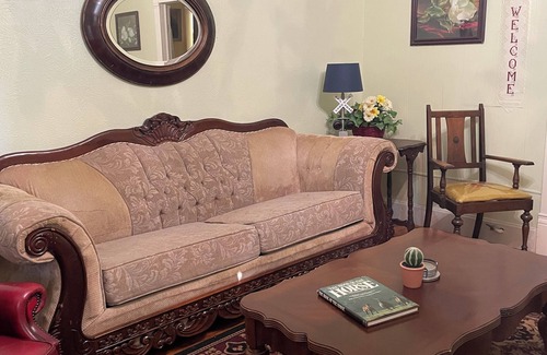 Mineola House | Charming 1-bedroom house in Historic Mineola, short walk to town