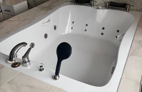 Ankara City Center House | Charming 1-bedroom house WITH JACUZZI in Ankara for a cozy getaway