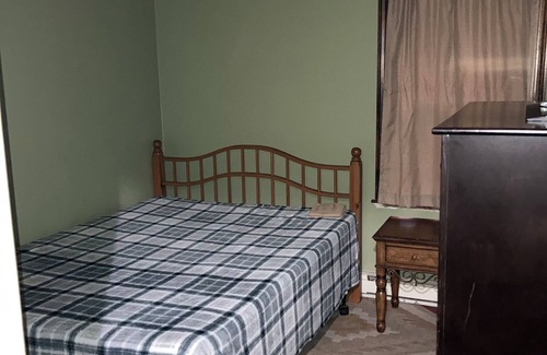 Saco House | Charming 1-bedroom in Saco with WiFi n laundry .this is for traveling nurses