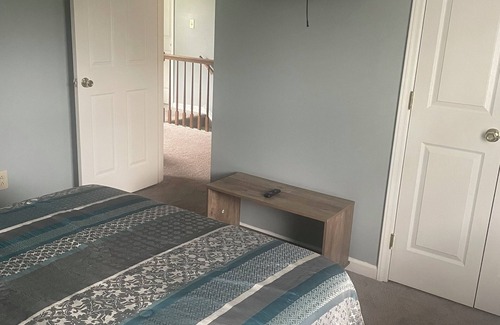 Pine Forest House | Charming 1-bedroom house in Fayetteville with AC, WiFi, and many more amenities!