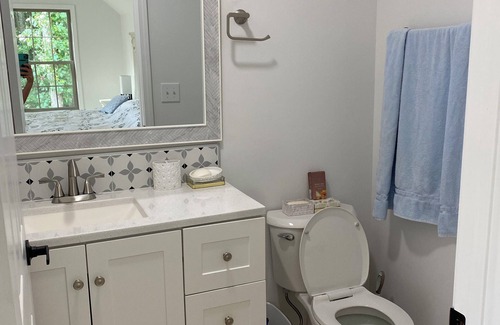 Greeneville Apartment | Charming 1-bedroom apartment in the entrance to the National Cherokee Park