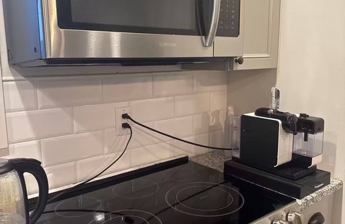 Herron Morton Apartment | Charming 1-bedroom carriage house apartment with private garage