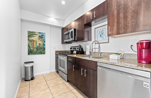 Longboat Key Condo | Charming 1-bedroom, beachfront condo in marvelous Longboat Key