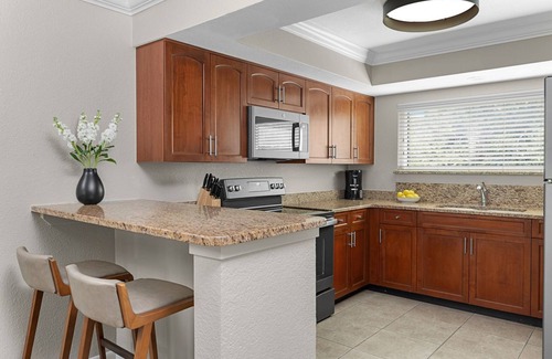 Florida Central Atlantic Coast Villa | Charming 1-bedroom villa with fitness room and AC in terrific Orlando
