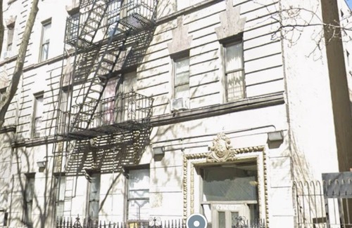 Manhattan Valley Condo | Charming 1-bedroom walkup condo in UWS New York with WiFi, AC, & chef's kitchen.